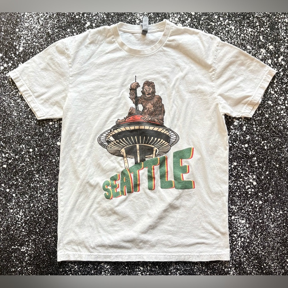 Seattle Sasquatch Big Foot Streetwear White T-Shirt Size Large